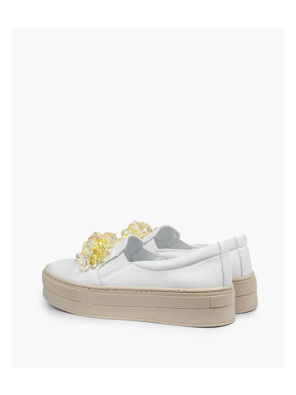 Białe półbuty damskie skórzane