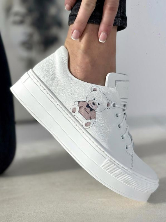 Białe trampki damskie skórzane