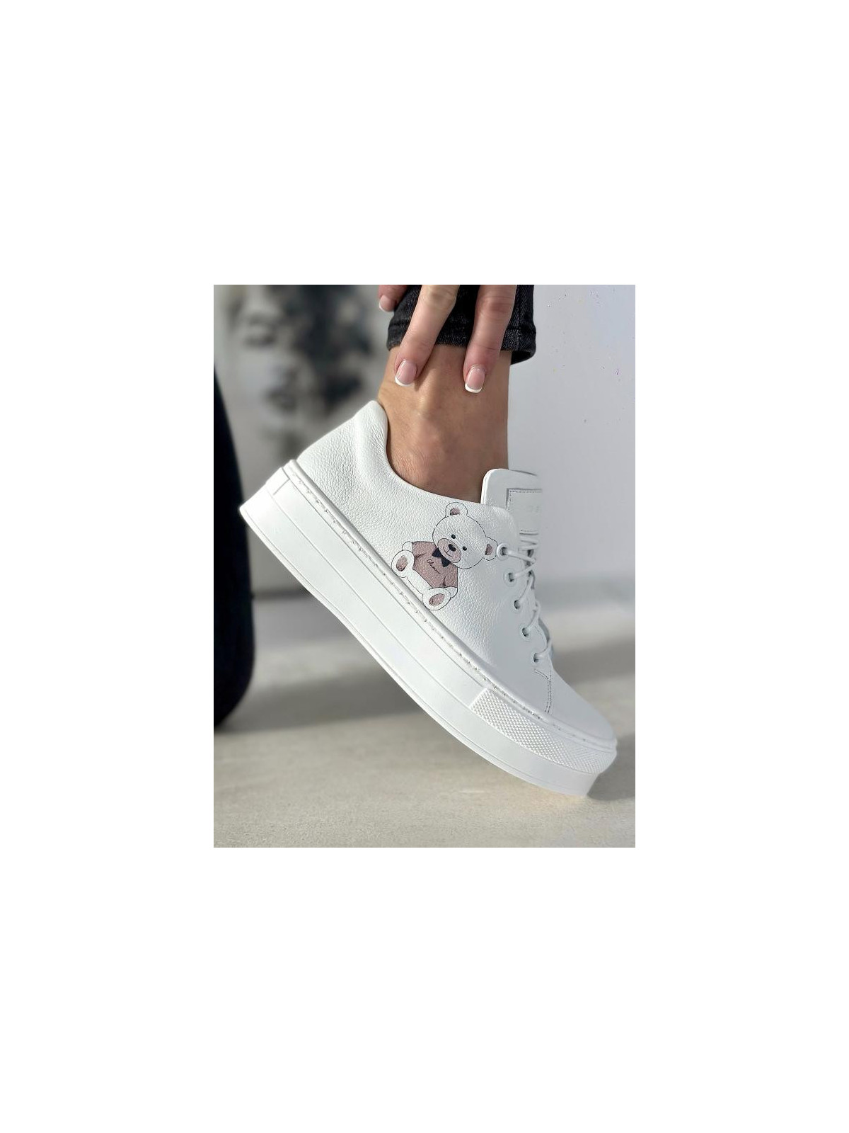 Białe trampki damskie skórzane