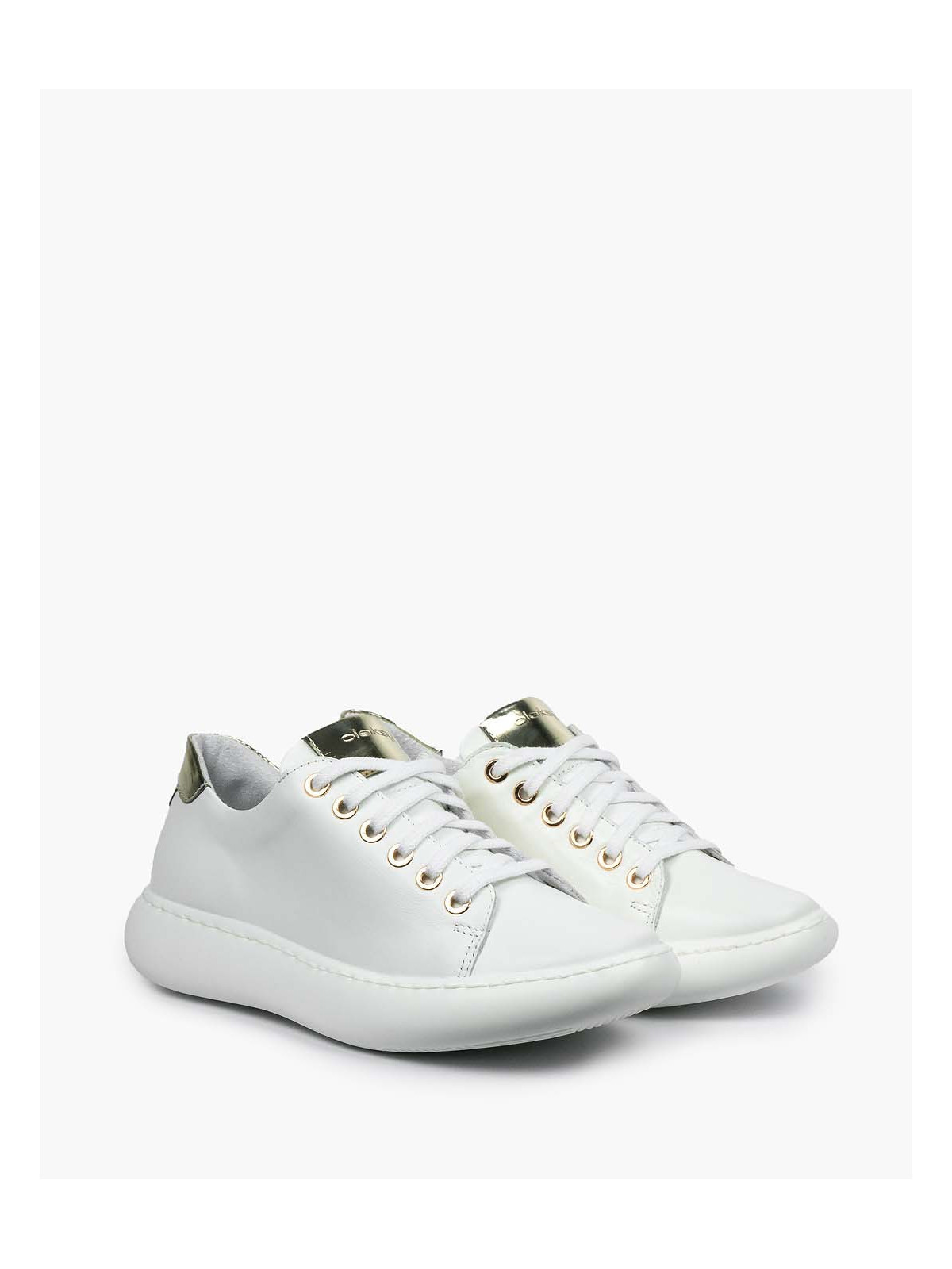 Białe trampki damskie skórzane