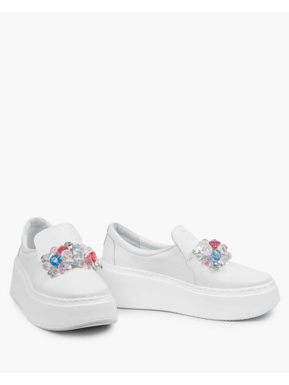 Białe półbuty damskie skórzane