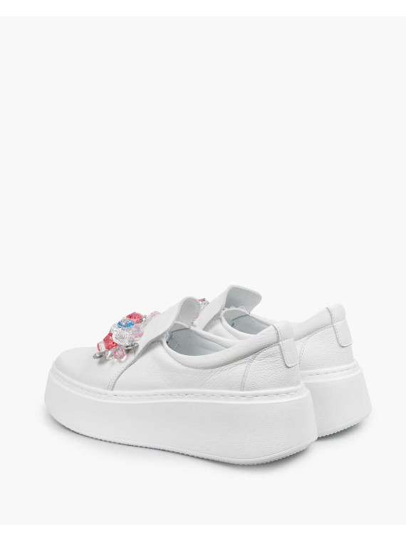 Białe półbuty damskie skórzane