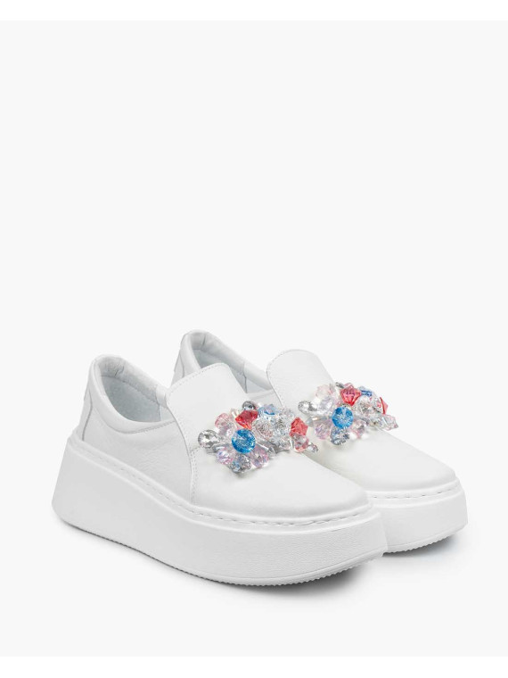 Białe półbuty damskie skórzane