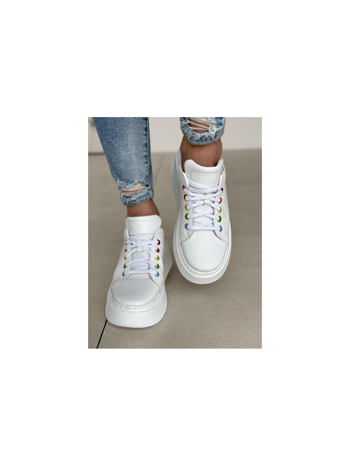 Białe trampki damskie skórzane