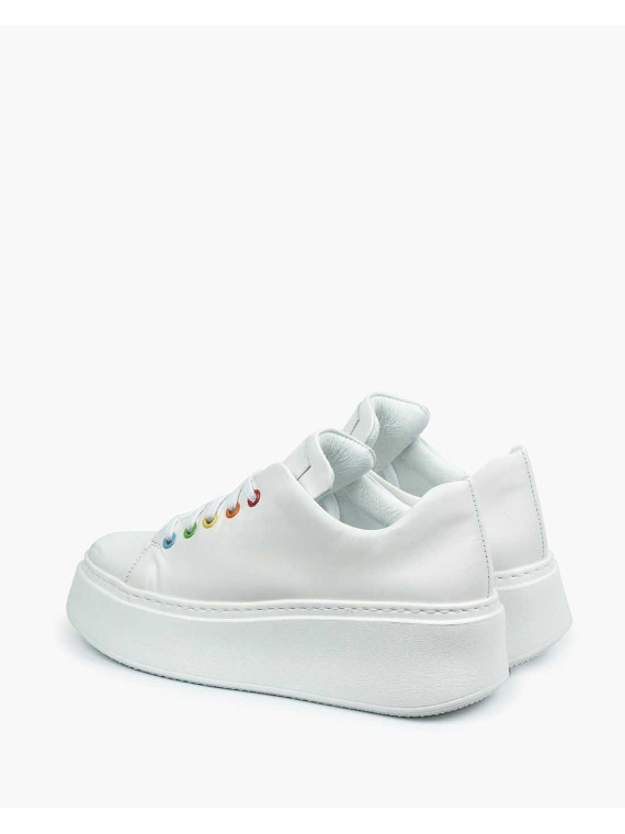 Białe trampki damskie skórzane