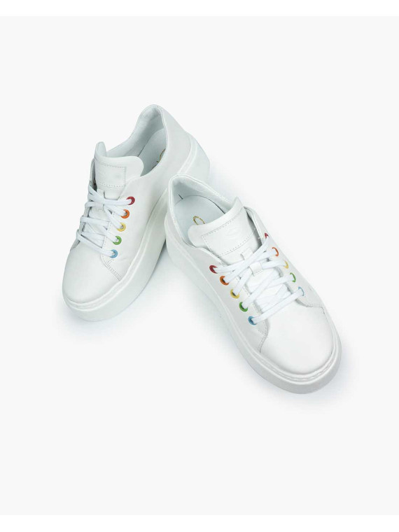 Białe trampki damskie skórzane