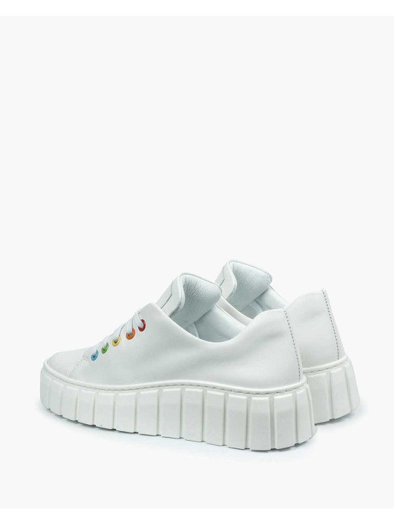 Białe trampki damskie skórzane