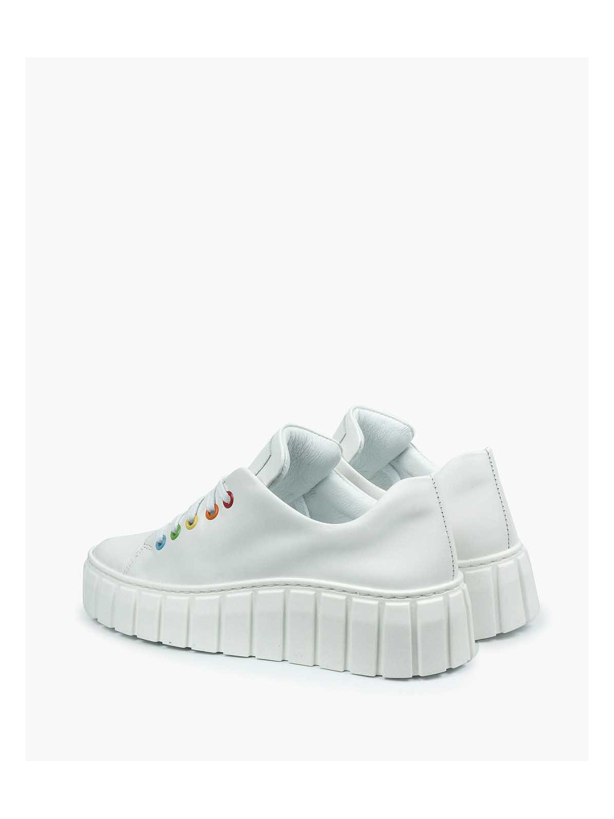 Białe trampki damskie skórzane