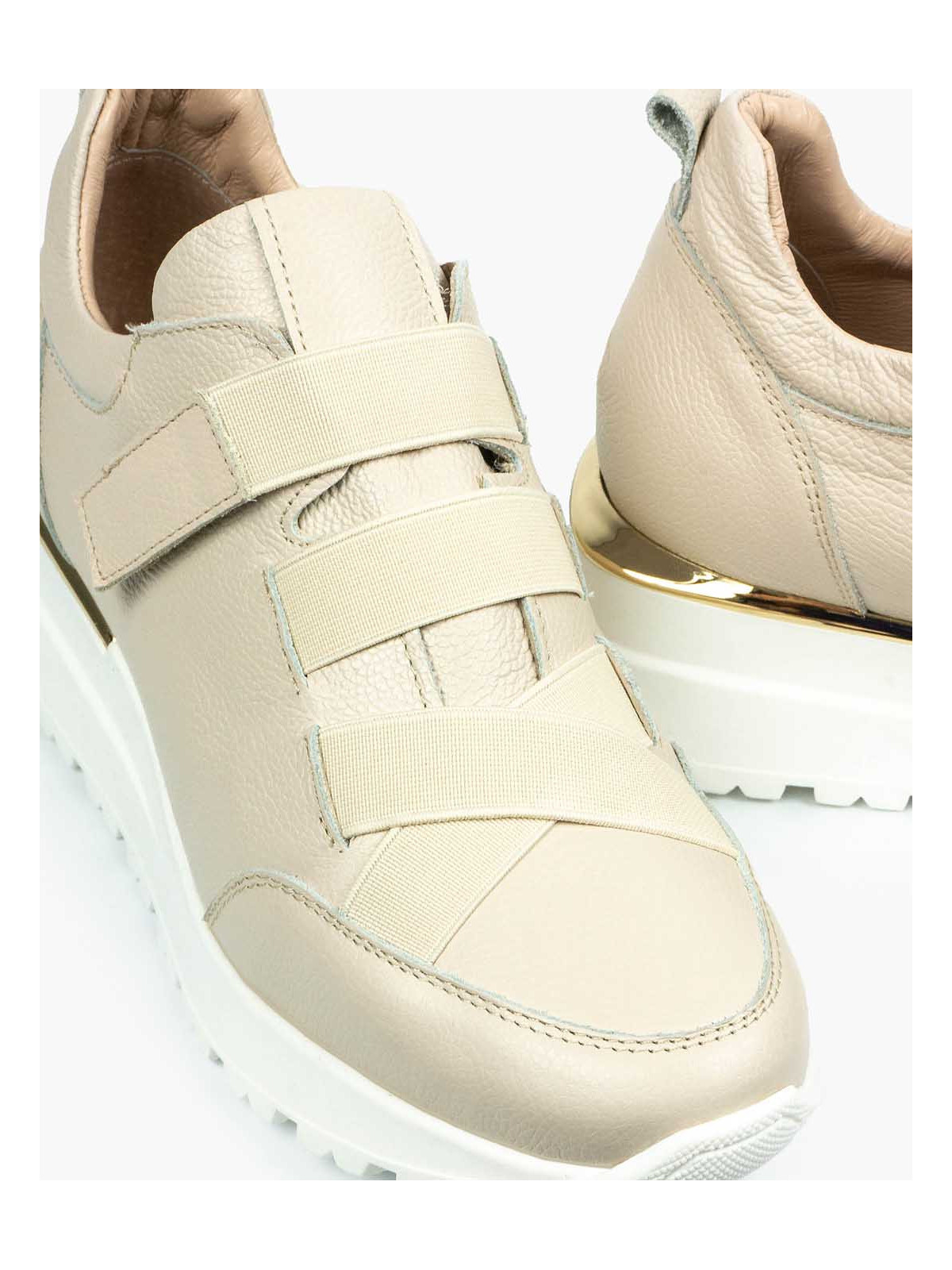 Beżowe adidasy damskie skórzane