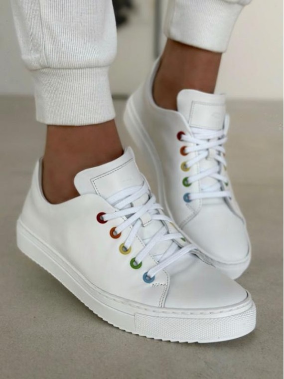 Białe trampki damskie skórzane