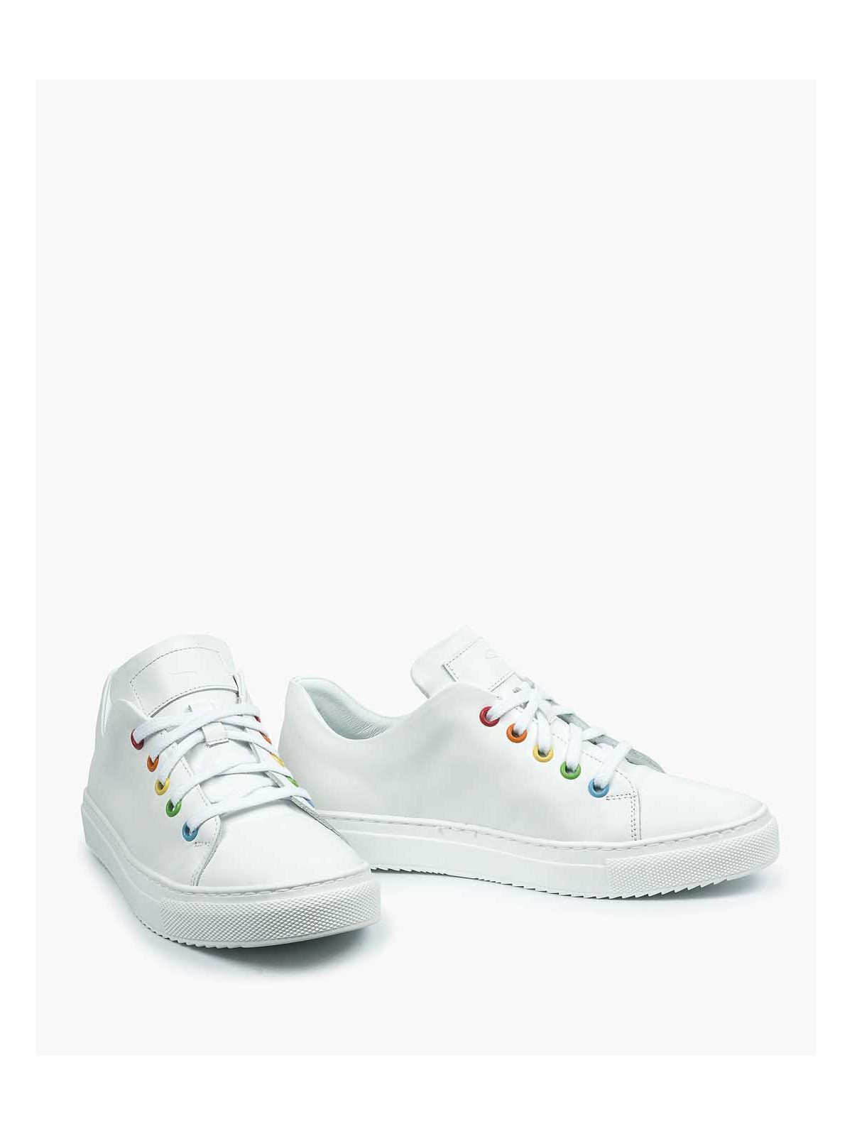 Białe trampki damskie skórzane