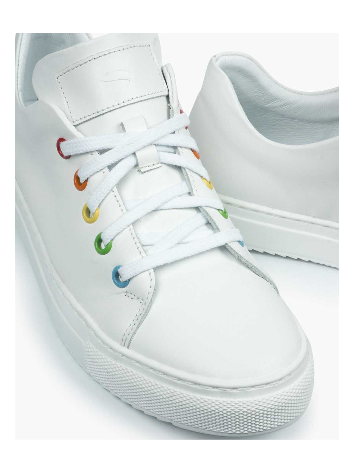 Białe trampki damskie skórzane