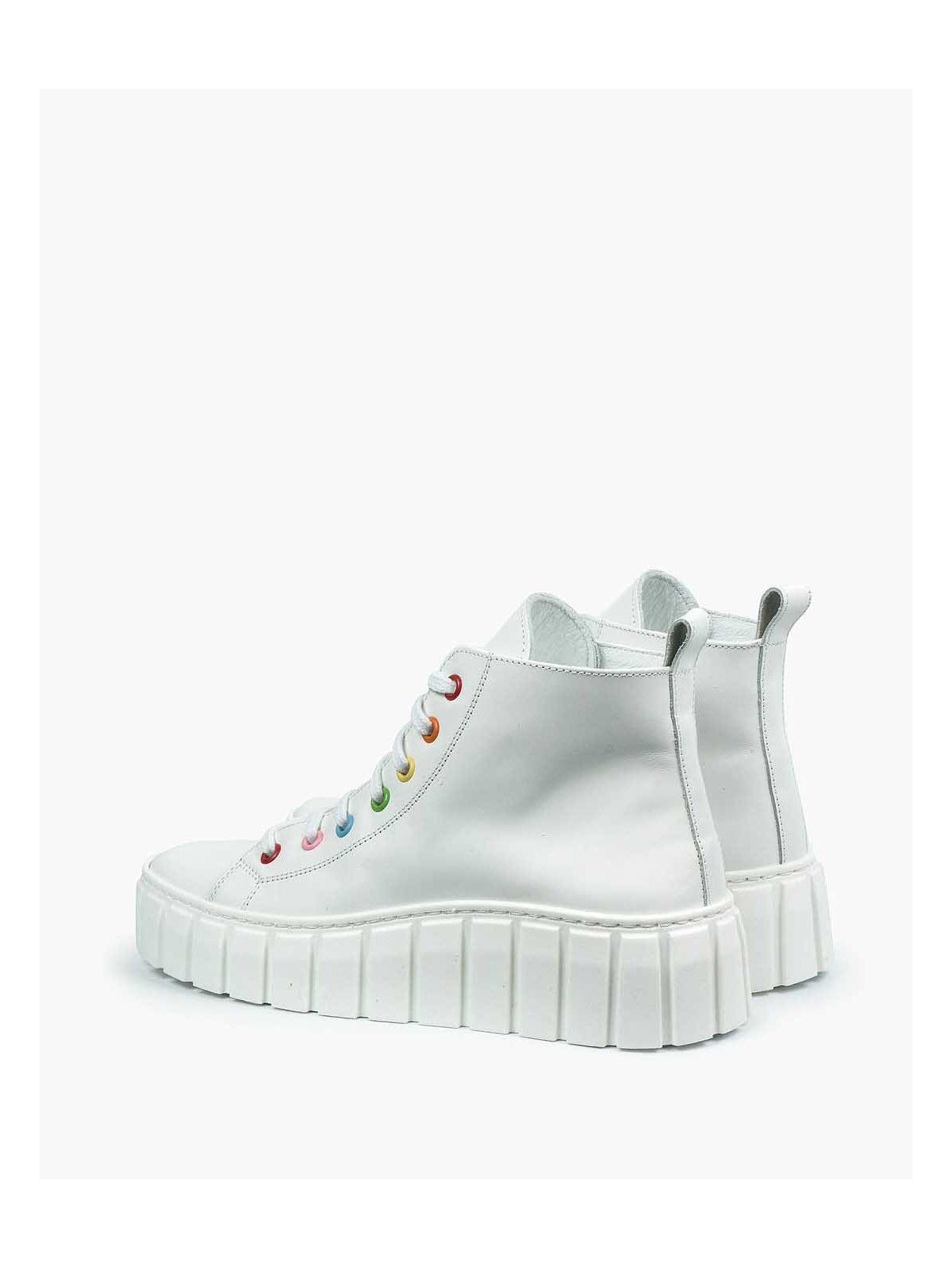 Białe trampki damskie skórzane