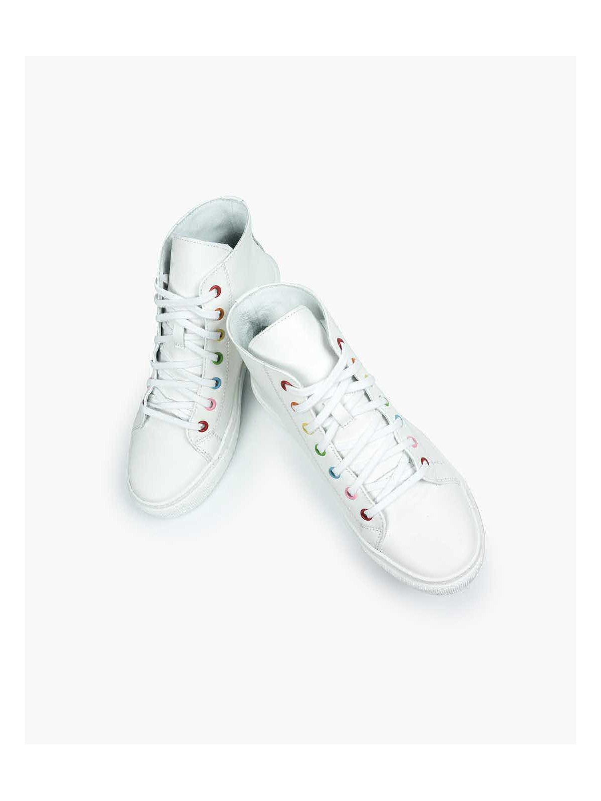 Białe trampki damskie skórzane