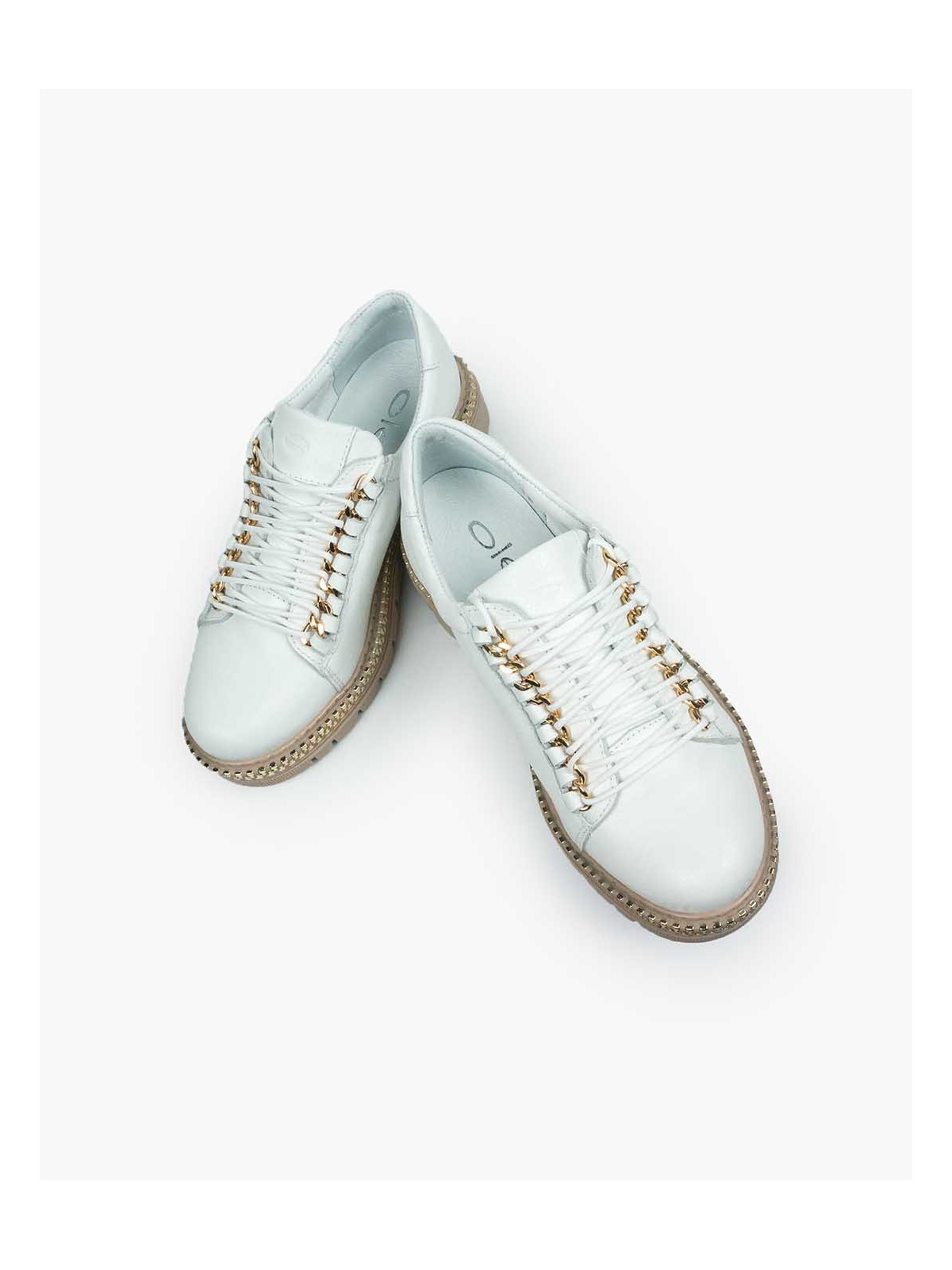 Białe trapery damskie skórzane