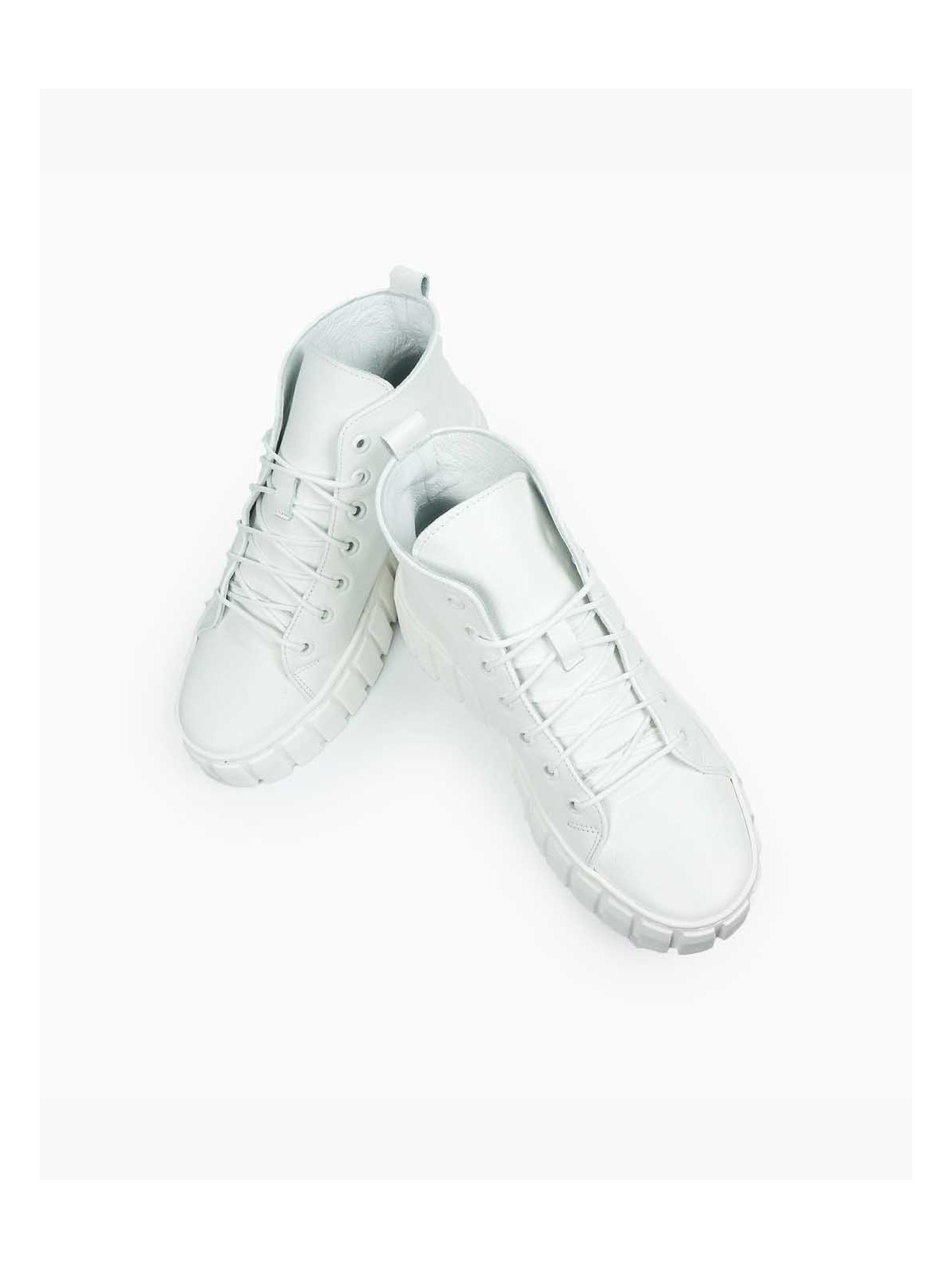 Białe trampki damskie skórzane