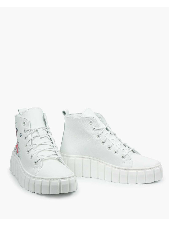 Białe trampki damskie skórzane