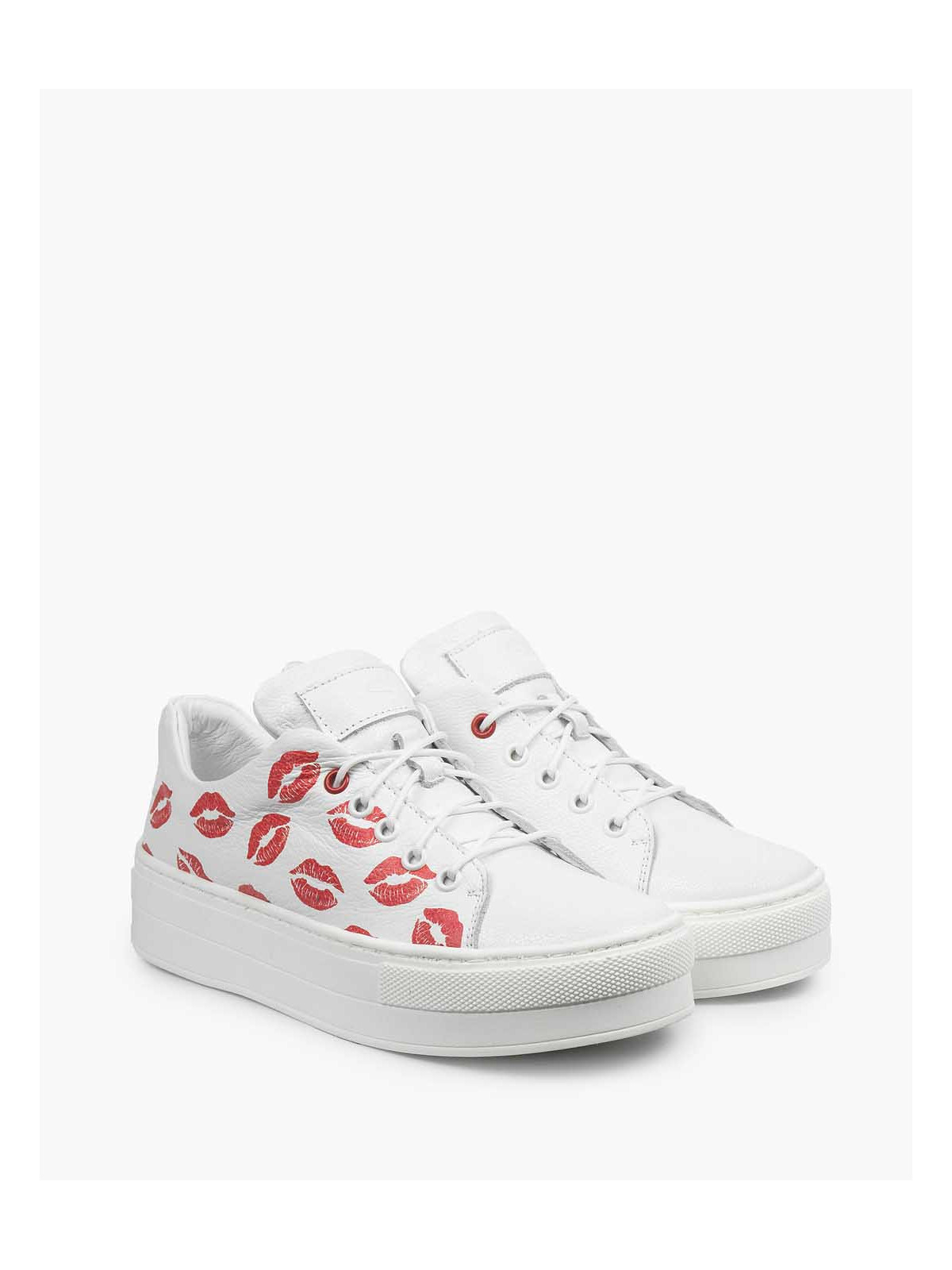 Białe trampki damskie skórzane