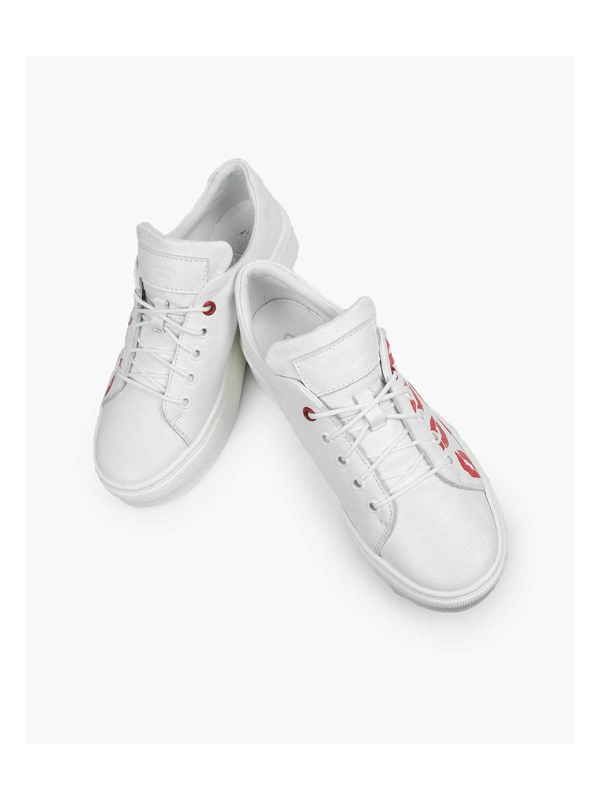 Białe trampki damskie skórzane