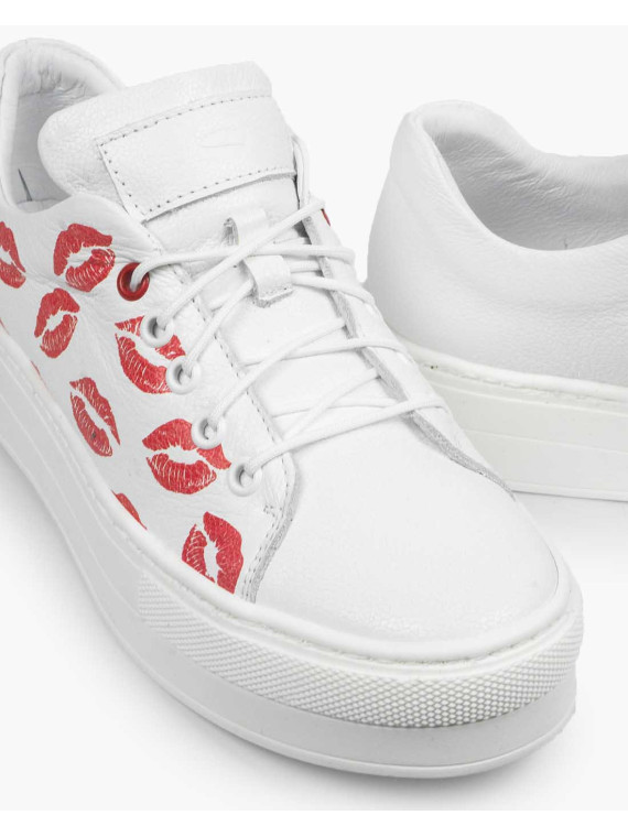 Białe trampki damskie skórzane