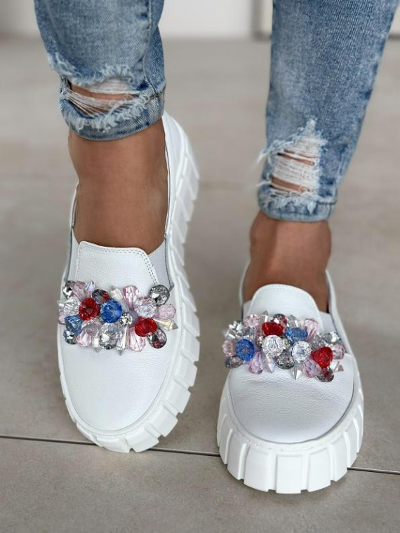 Białe półbuty damskie skórzane