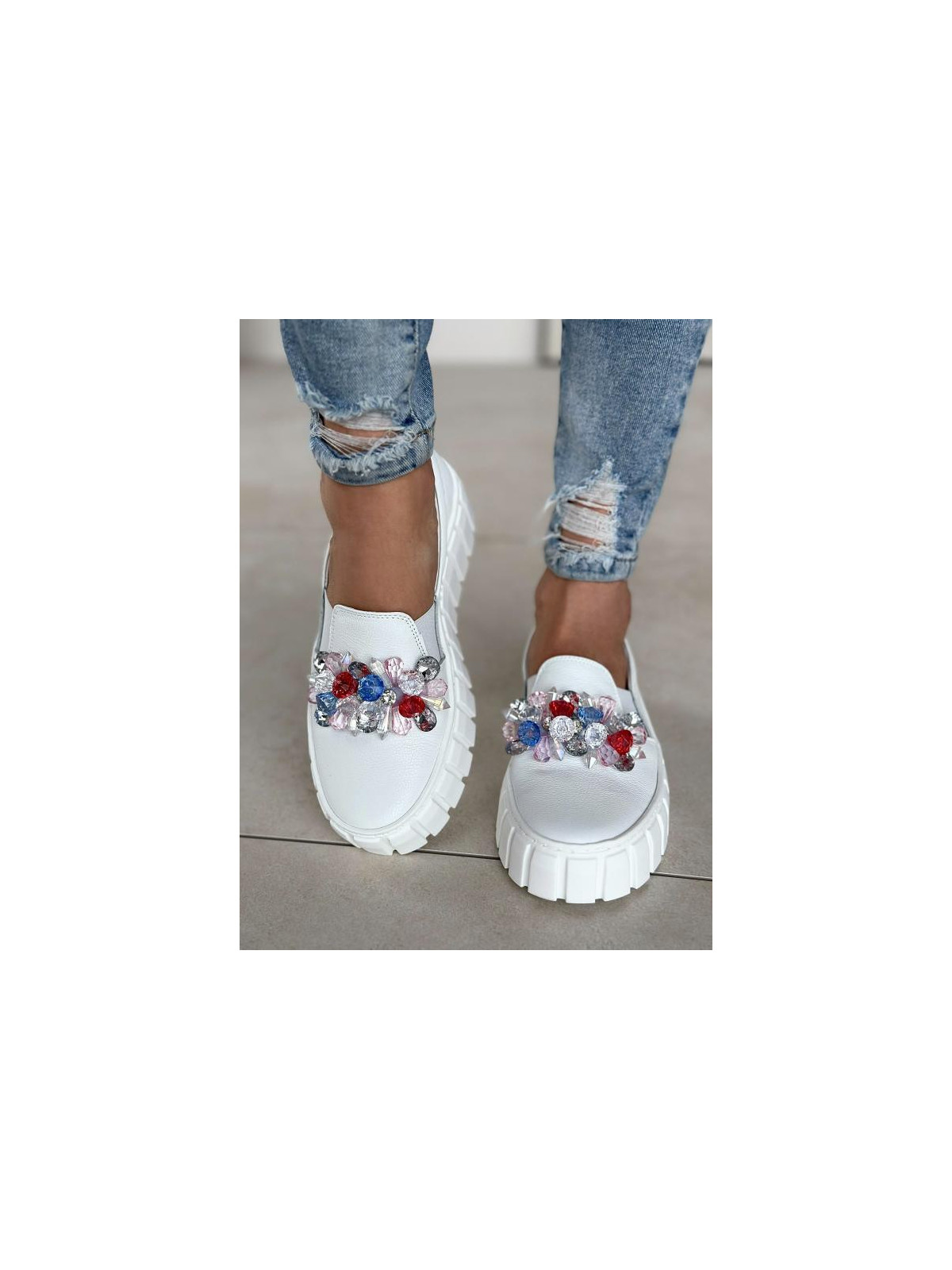 Białe półbuty damskie skórzane