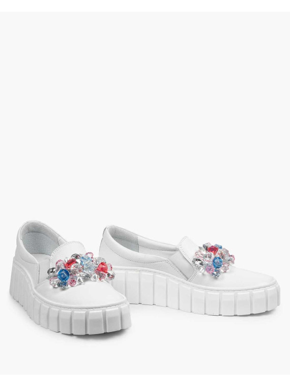 Białe półbuty damskie skórzane