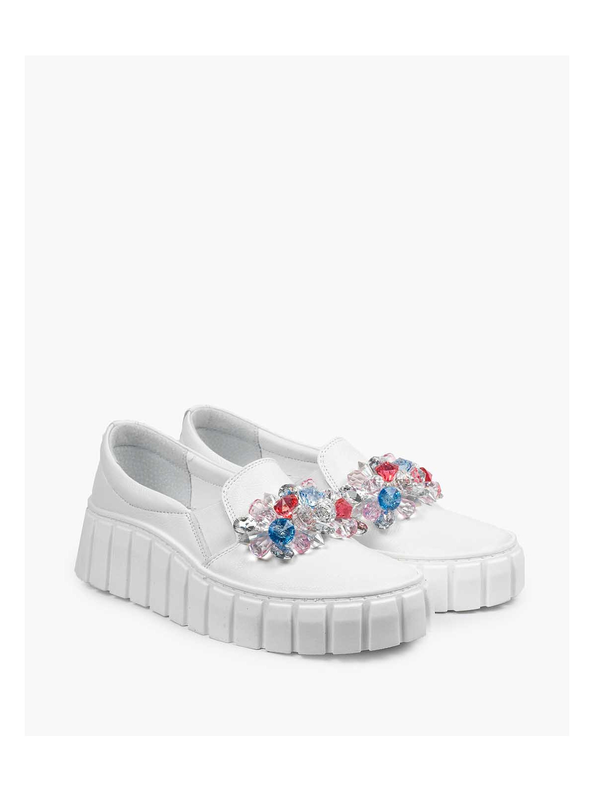 Białe półbuty damskie skórzane