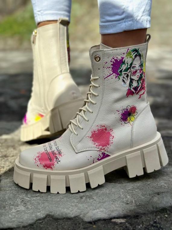 Beżowe trapery damskie skórzane