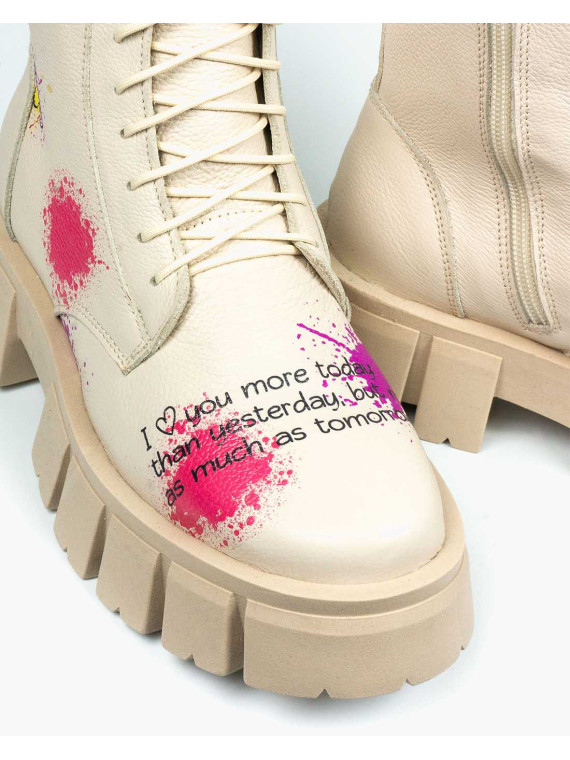 Beżowe trapery damskie skórzane