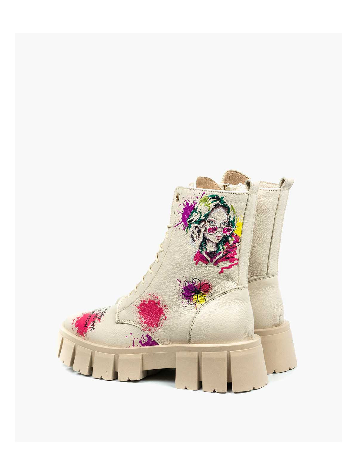 Beżowe trapery damskie skórzane