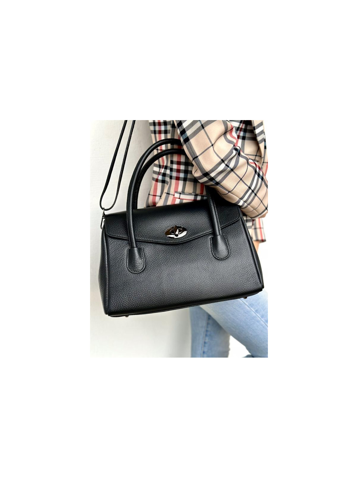 Czarna torebka damska skórzana