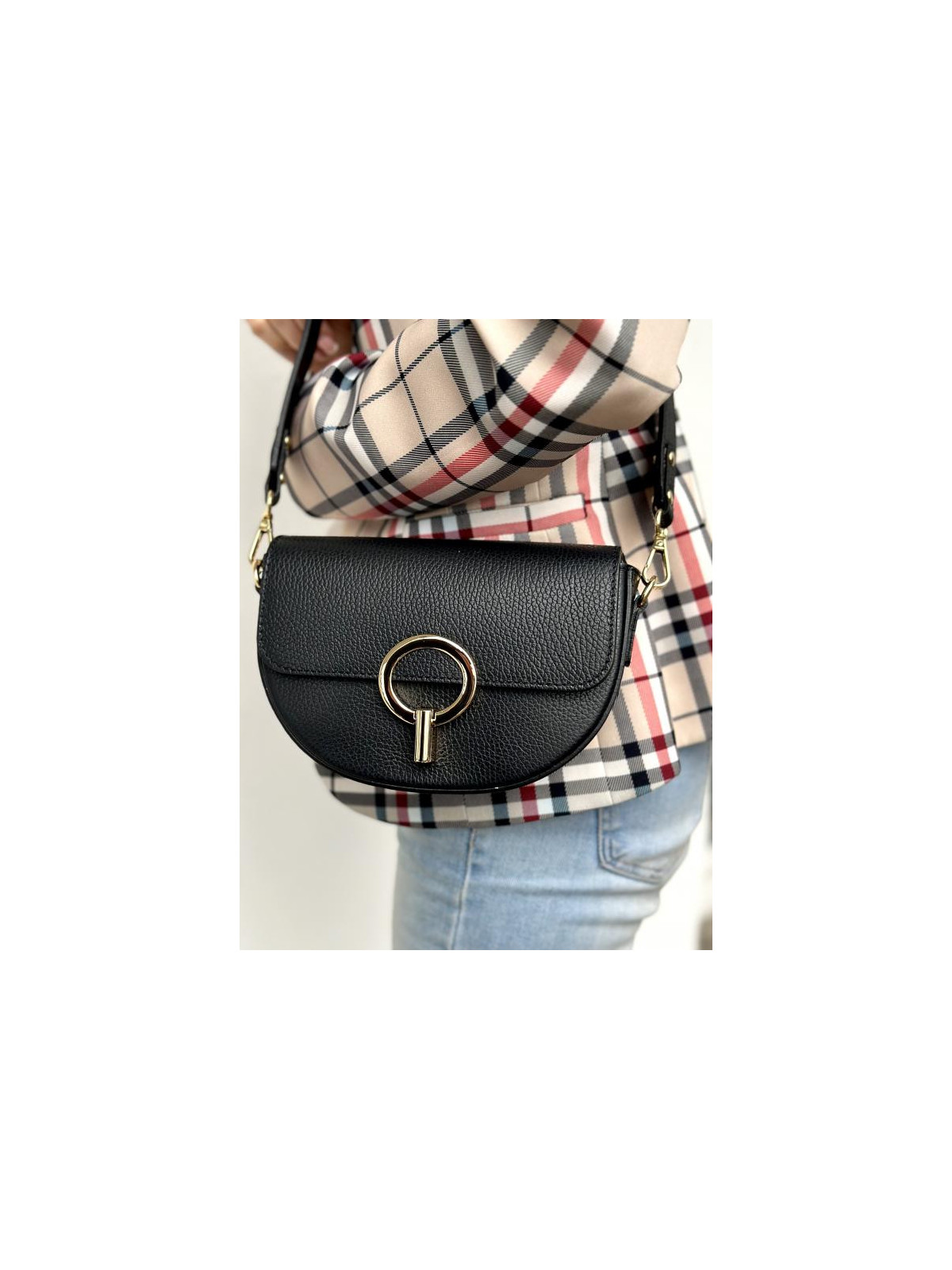 Czarna torebka damska skórzana