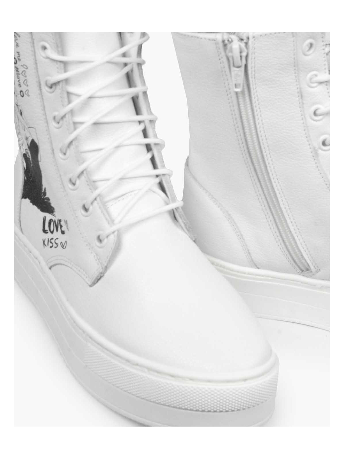 Białe trampki damskie skórzane