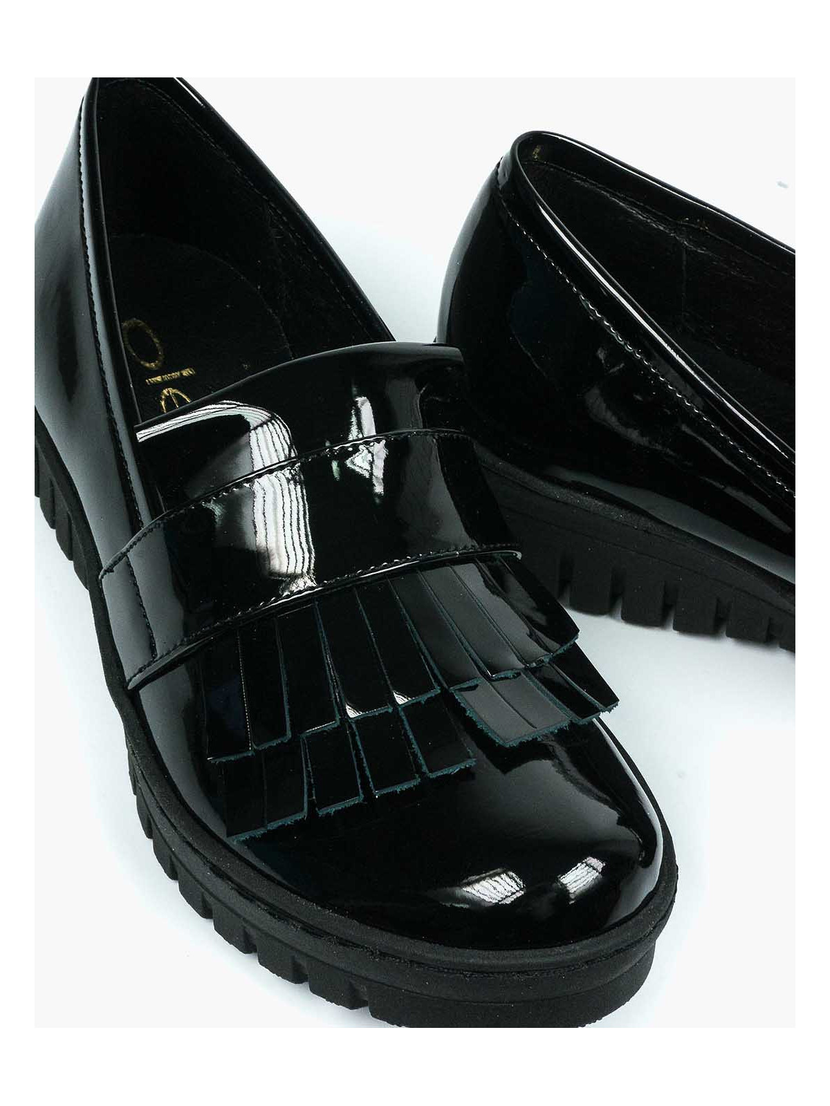 Czarne półbuty damskie skórzane