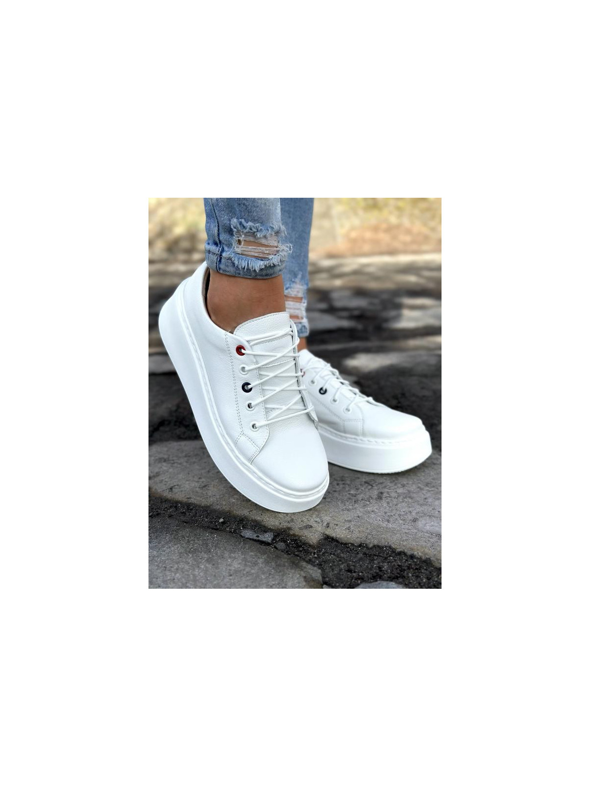Białe trampki damskie skórzane