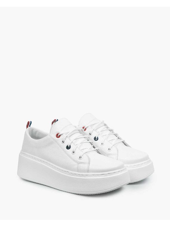 Białe trampki damskie skórzane