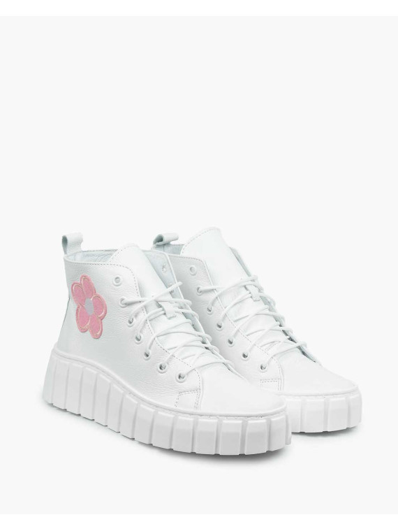 Białe trampki damskie skórzane