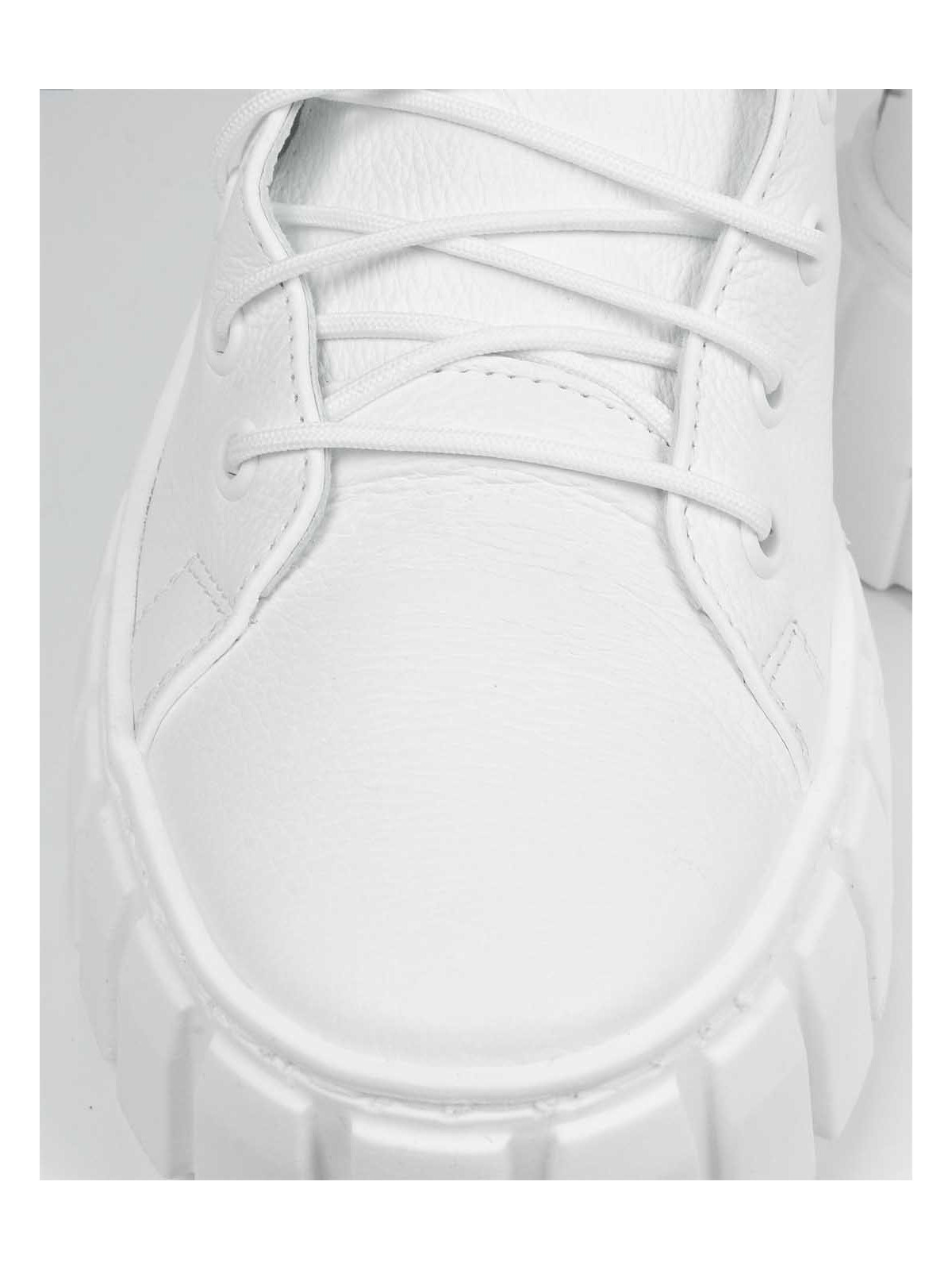 Białe trampki damskie skórzane