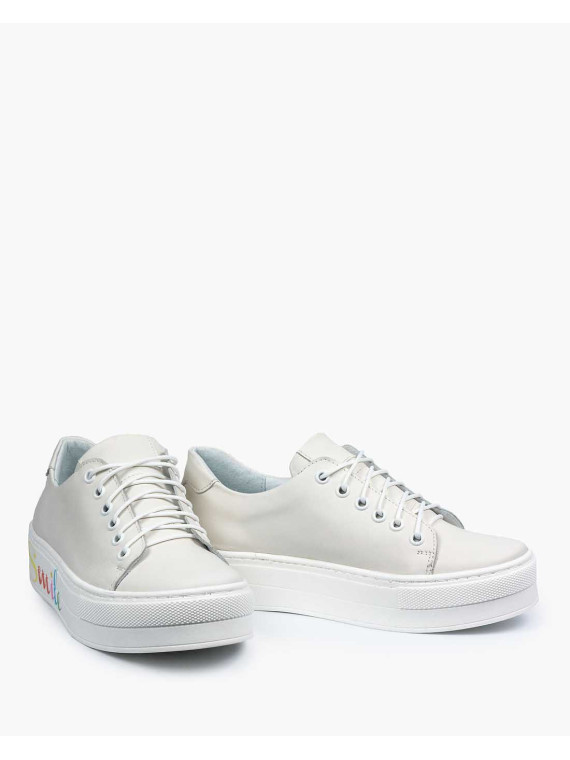 Białe trampki damskie skórzane