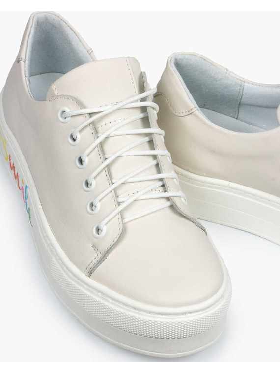 Białe trampki damskie skórzane