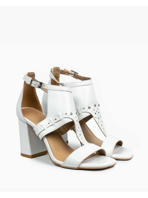 Białe sandały damskie skórzane