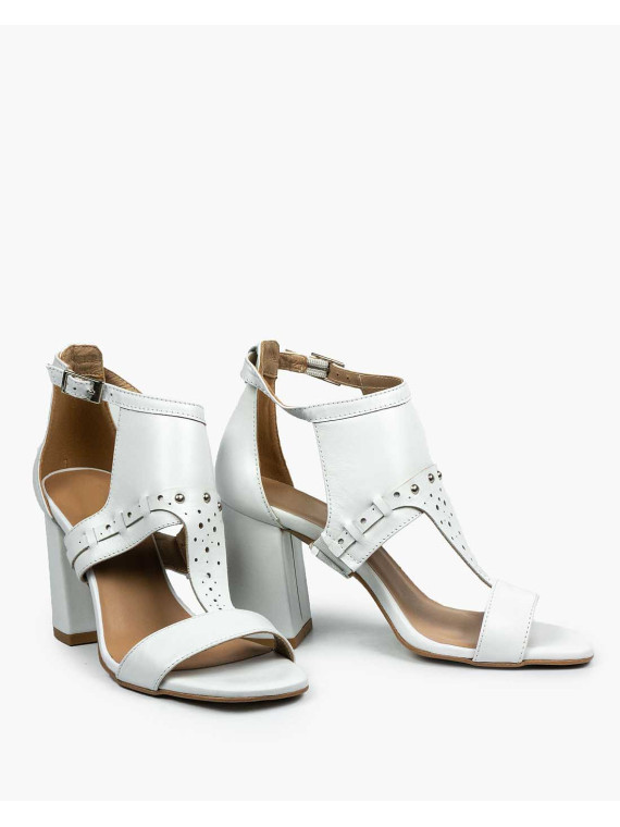 Białe sandały damskie skórzane