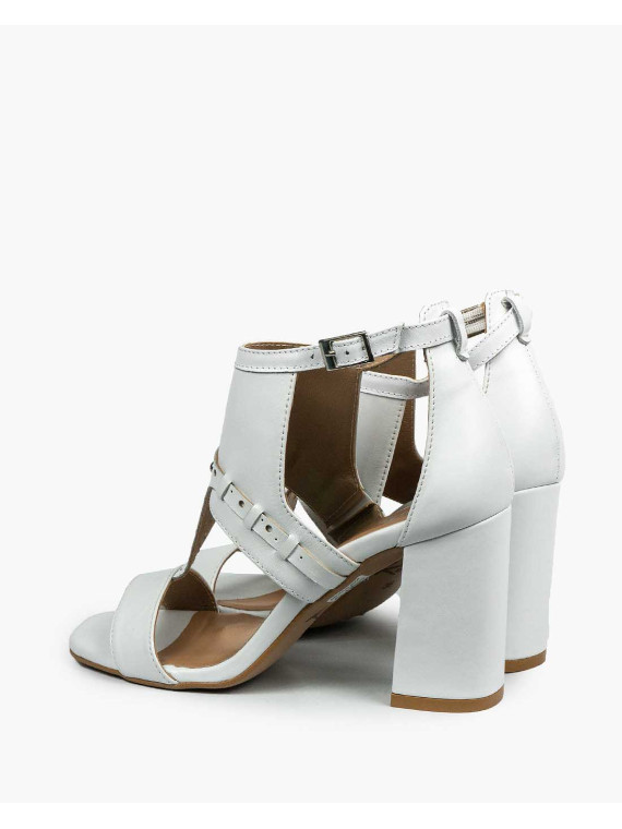 Białe sandały damskie skórzane