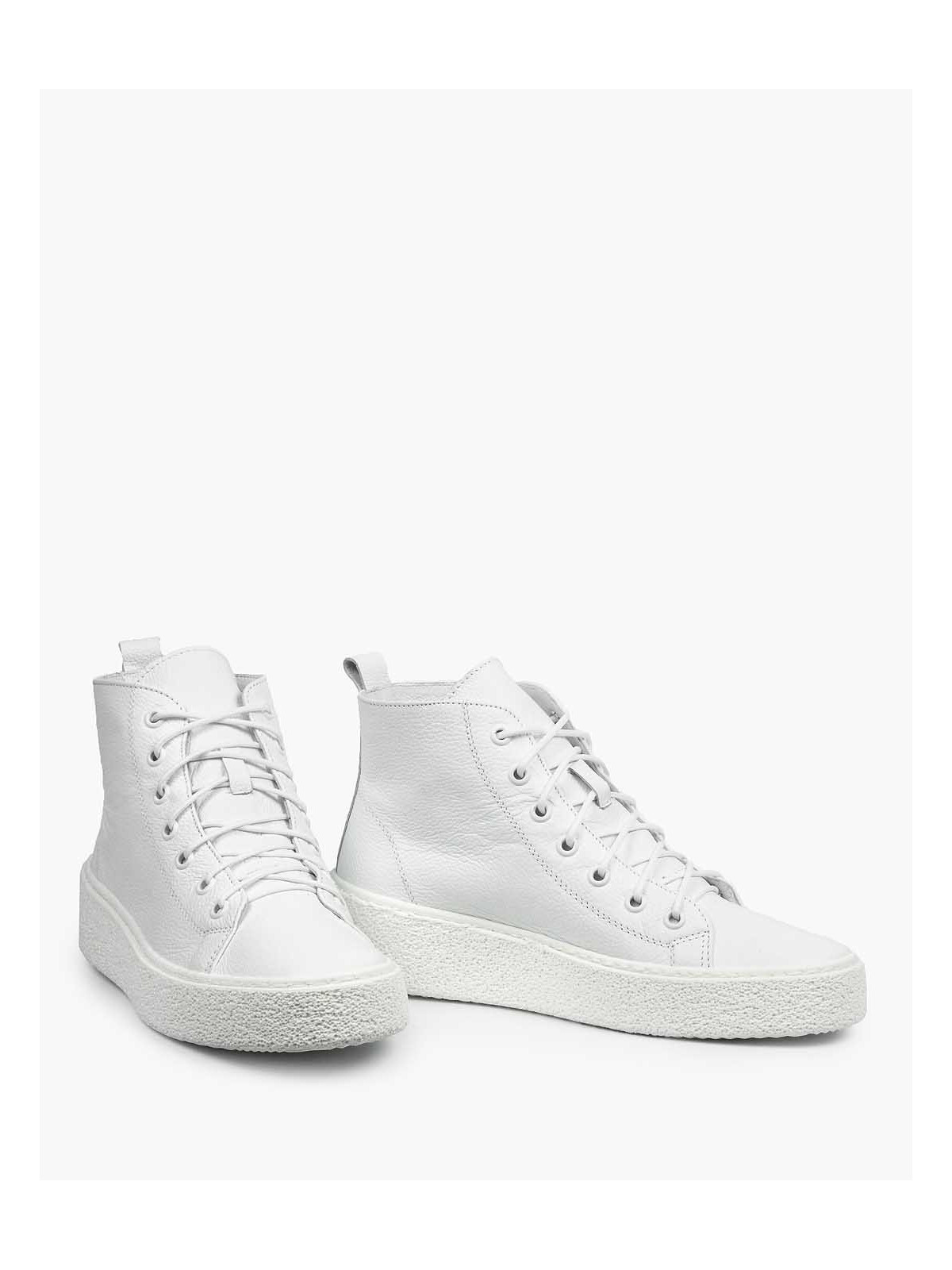 Białe trampki damskie skórzane