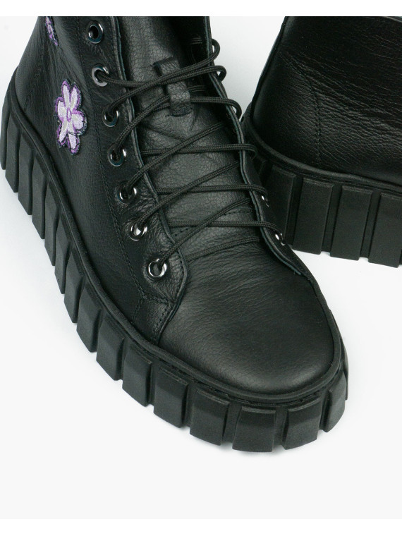 Czarne trampki damskie skórzane