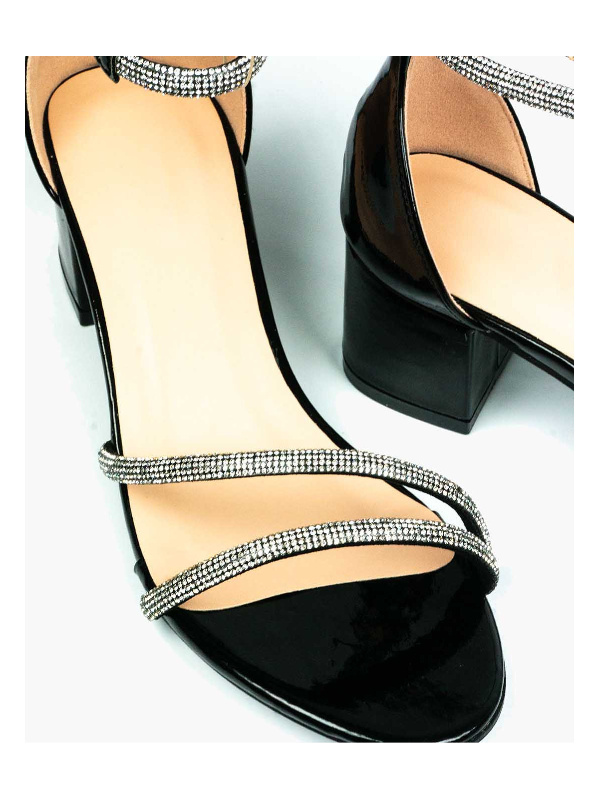 Czarne sandały damskie skórzane