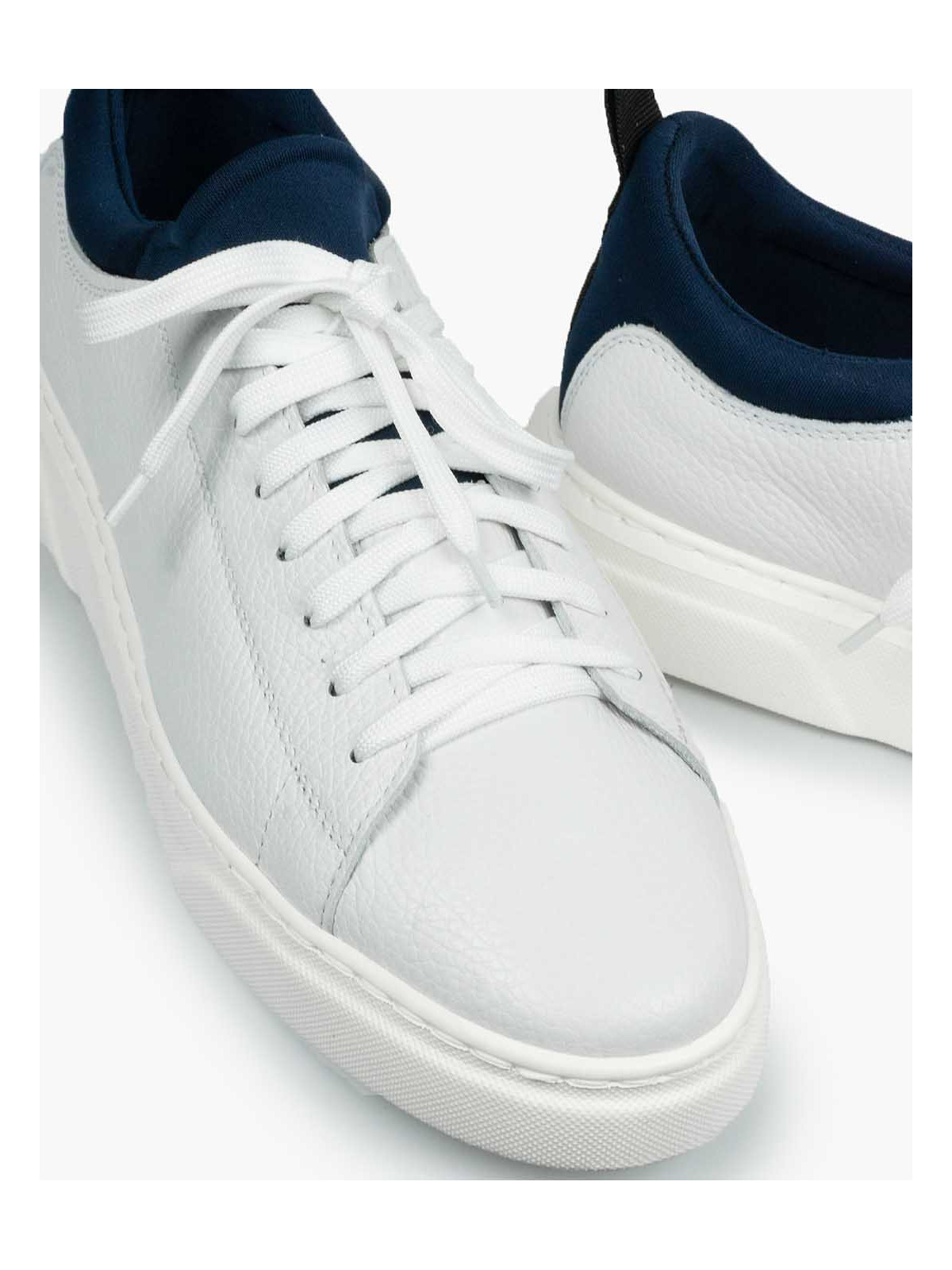 Białe trampki męskie skórzane