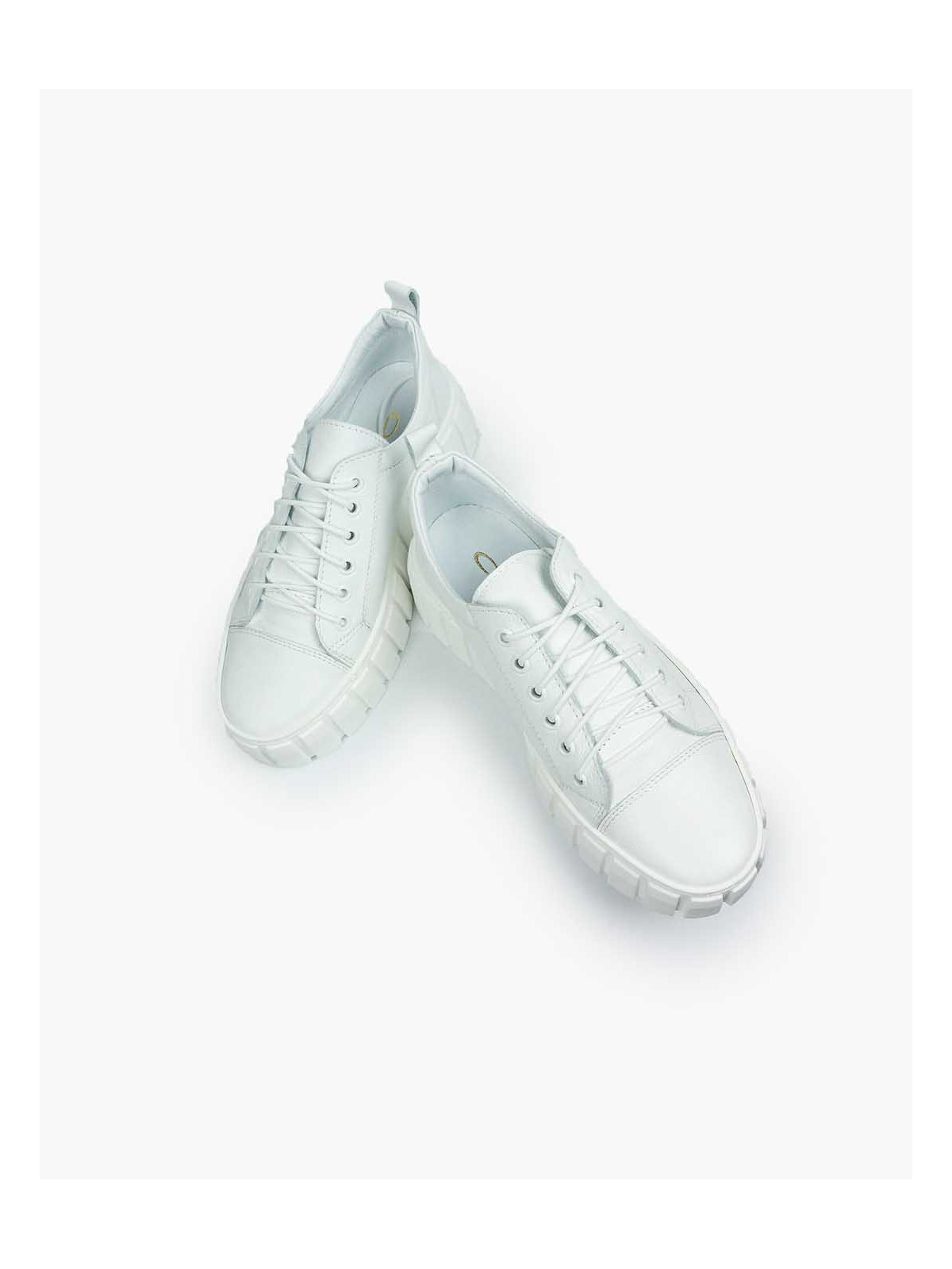 Białe trampki damskie skórzane