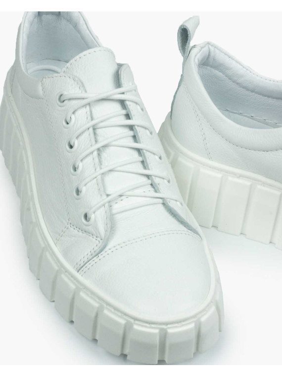 Białe trampki damskie skórzane